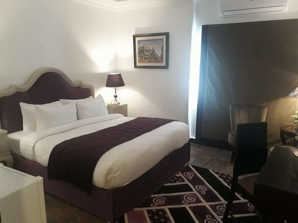 Maisonette Hotel & Apartments Lahore Ngoại thất bức ảnh