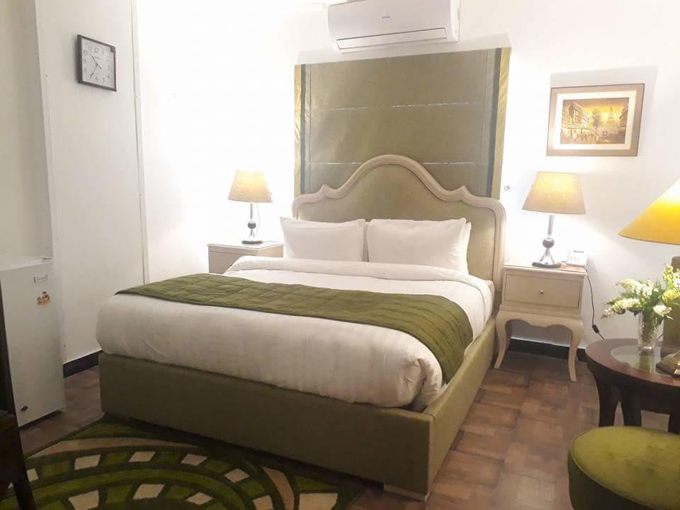 Maisonette Hotel & Apartments Lahore Ngoại thất bức ảnh