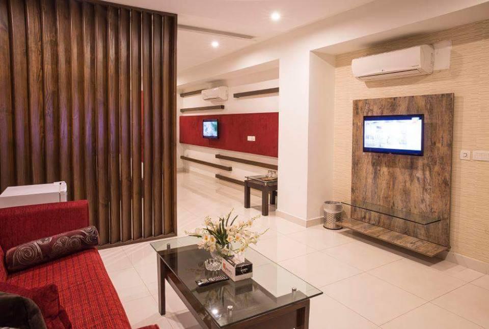 Maisonette Hotel & Apartments Lahore Ngoại thất bức ảnh